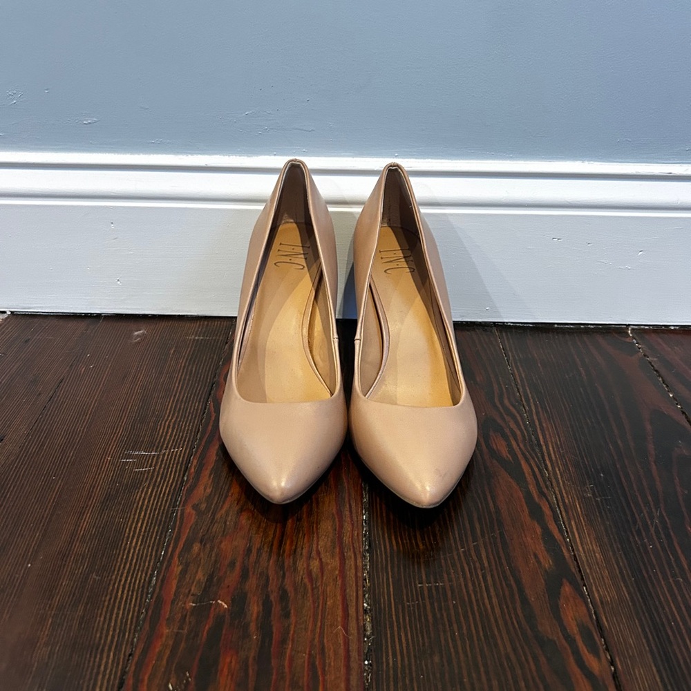 INC nude sz8